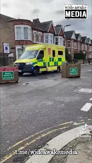 Ambulance can't get to emergency call due to Londons new climate change "low traffic" roads