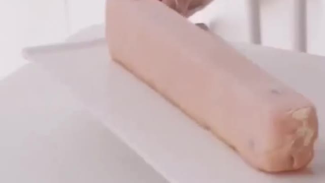 Tutorial on making cheesecake with strawberries!!..ðŸŒðŸŒ