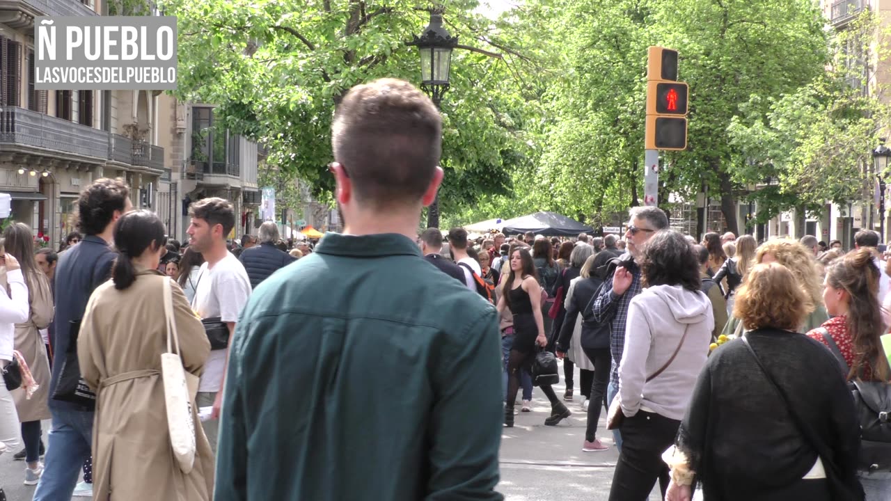 Sant Jordi 2023| Gonzalo: "Da gusto ver Barcelona alegre tras años de separatismo y comunismo"