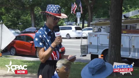 Coleton Furlow Hits the Streets of D.C. for American History Trivia!