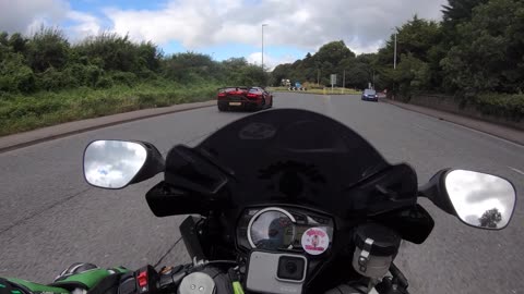 Lamborghini aventador svj vs Gsxr 1000