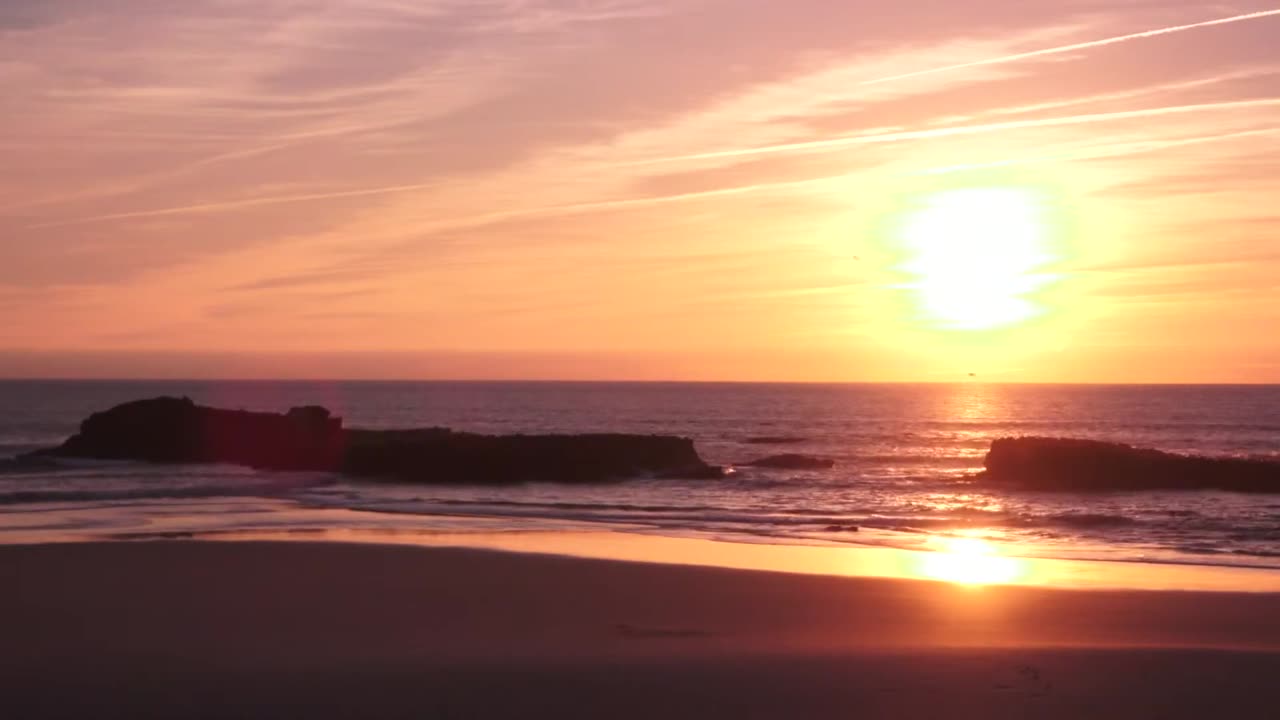 Sunset on beach | Stock footage | FREE HD VIDEO