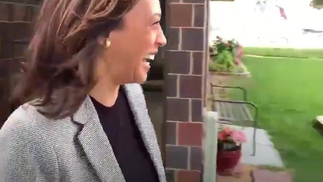 Harris sees her campaign bus for the fist time