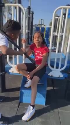 (Skit) Don’t mess with me while I’m jellyfishing