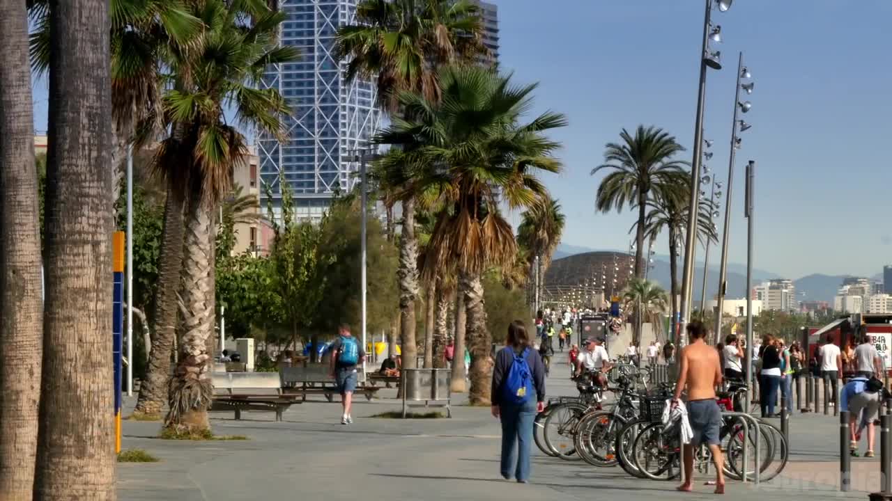 10 Top Tourist Attractions in Barcelona - Travel Video