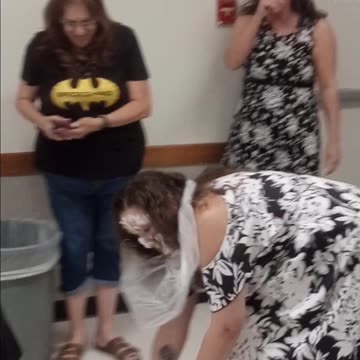 Double pie in the face gone wrong 😂 🥧