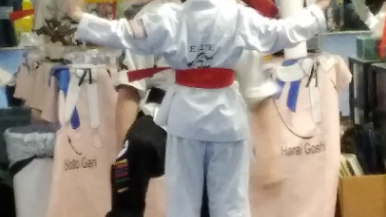 Matty gets his orange belt / Matt Ahn Talk Show