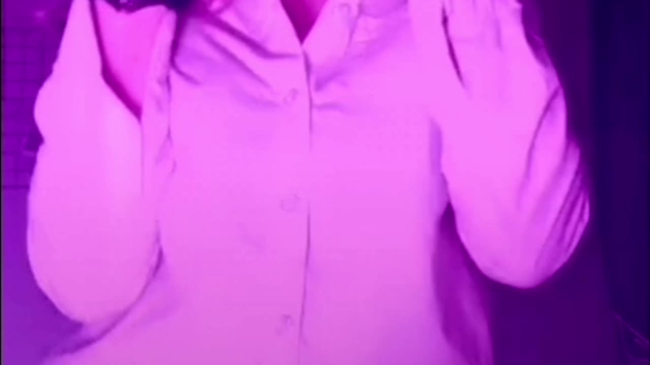 I change my clothes live