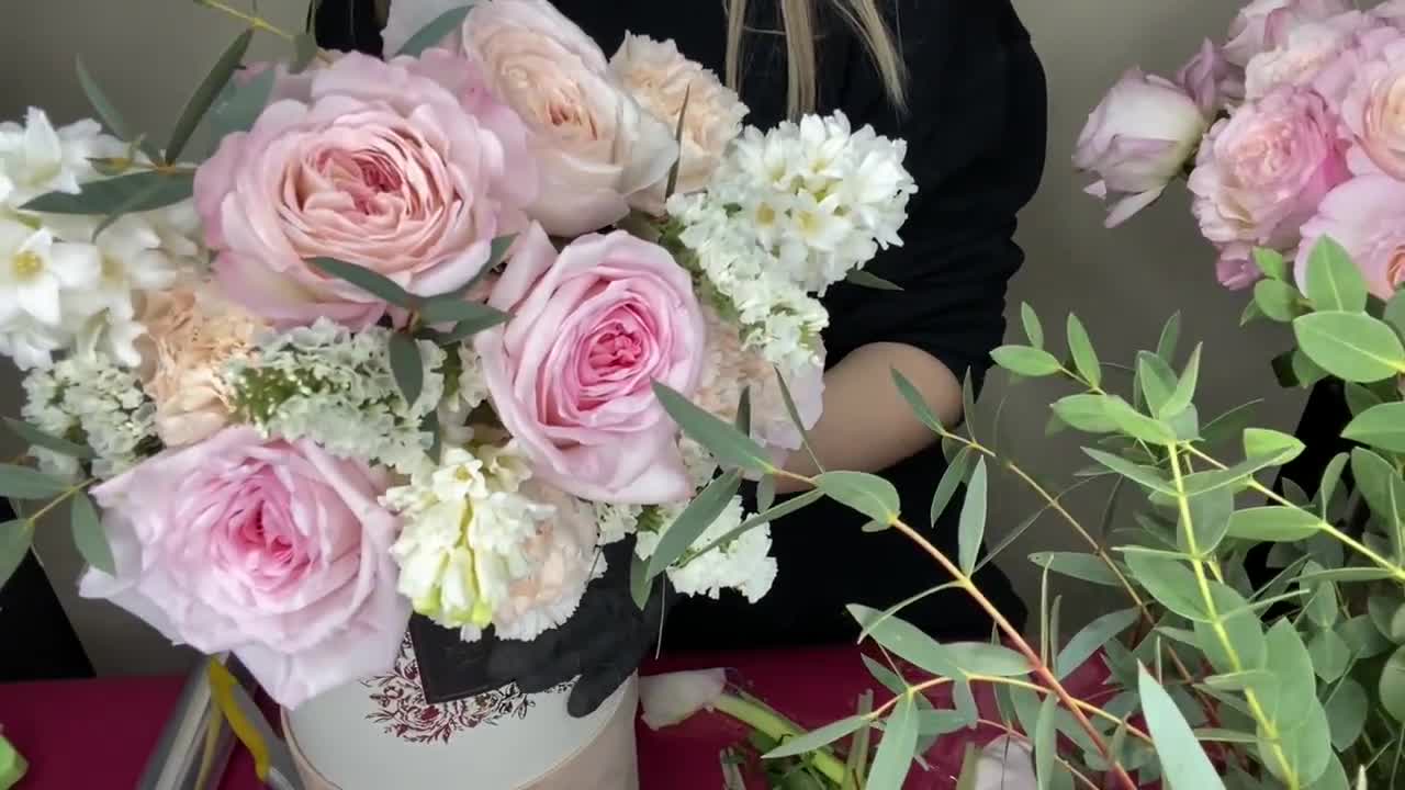 How to Make a Floral Arrangement in a Box | DIY Gift Box with Flowers