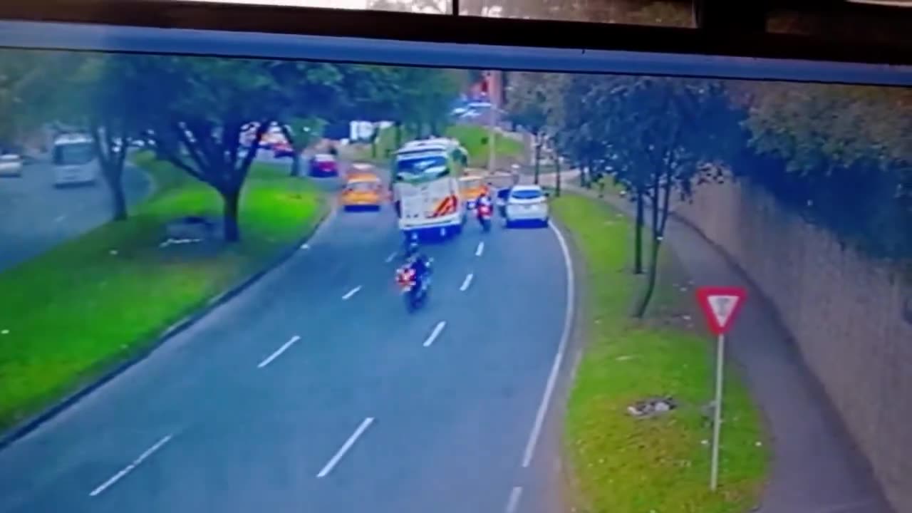 ACCIDENTE EN BOGOTÁ: MUERTE +18