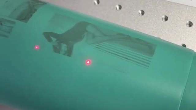 Laser marking machine realizes personal customization#