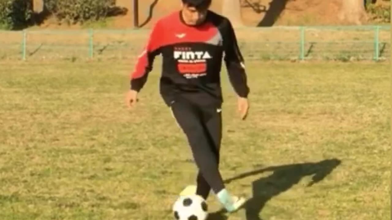 10 Football Ball Control Techniques to Improve Your Ball Mastery