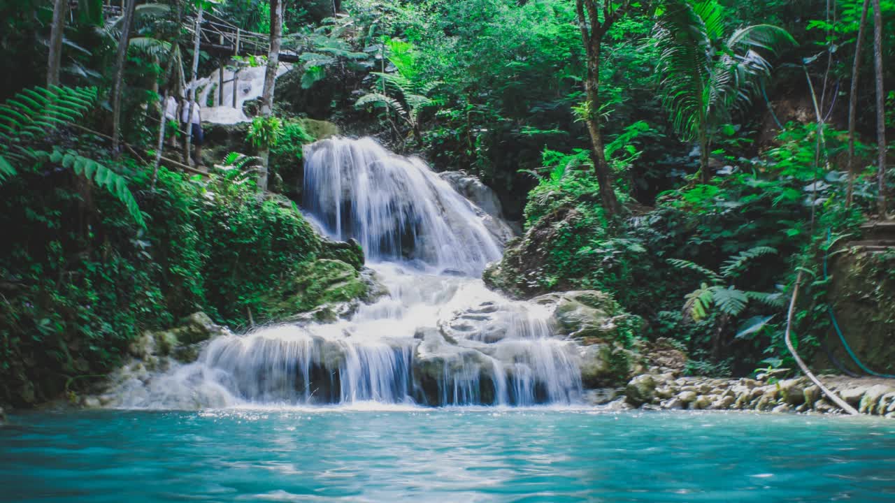 nature water soothing music