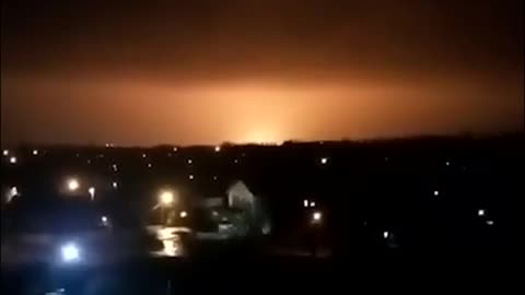 Massive Explosion Lights Up The Sky In Lugansk Ukraine