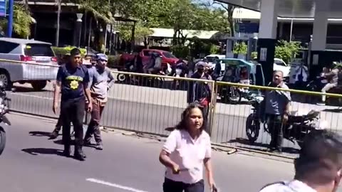 Crazy Woman Wielding A Knife Somewhere in The Philippines.