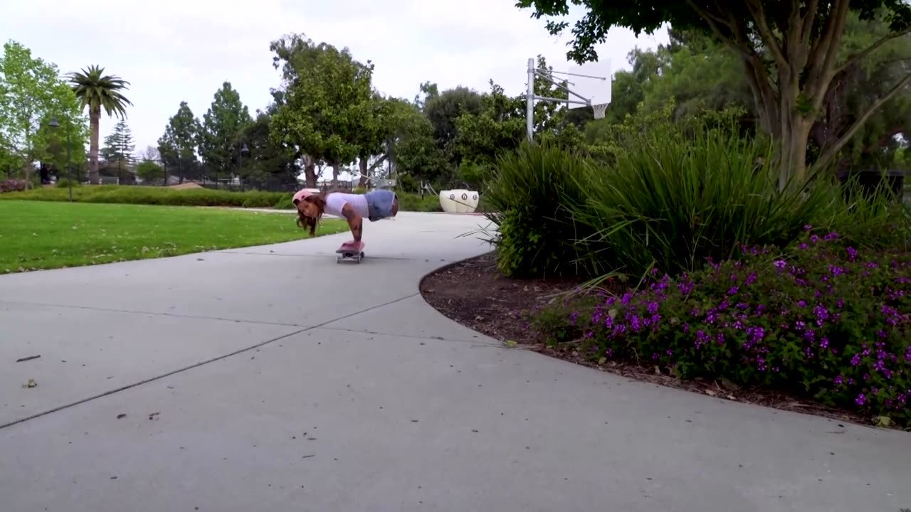 Para-athlete sets record for longest handstand on skateboard