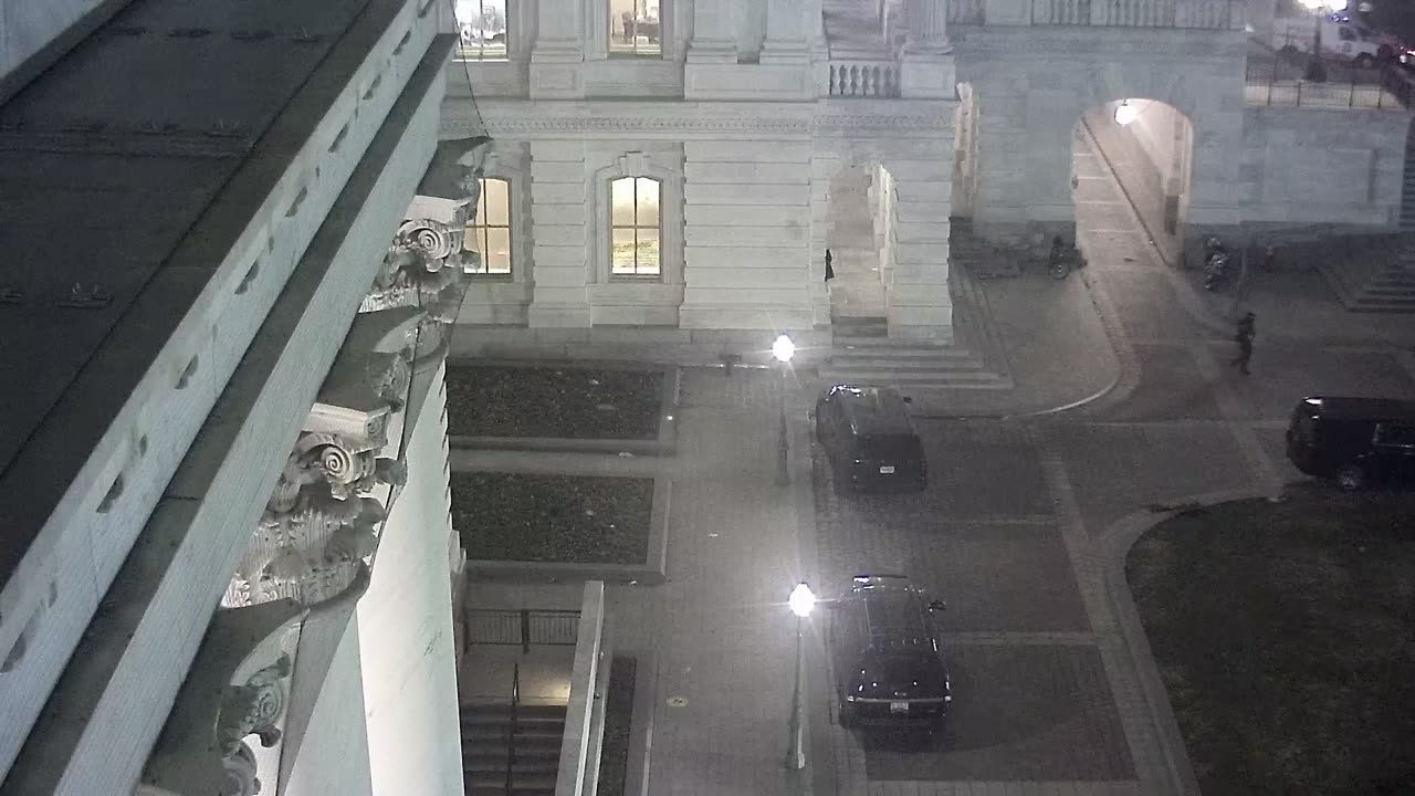 0951USCSRFEastRoof_2021-01-06_19h40min01s163ms.mp4