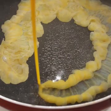 "A Souper Bowl of Delight: Mastering the Art of Perfectly Creamy Egg Soup"