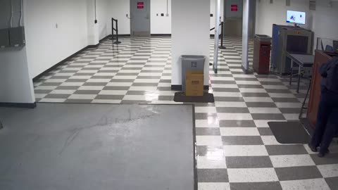 6127RHOBG3G3L4Lobby8Exterior_2021-01-06_14h20min01s173ms.mp4