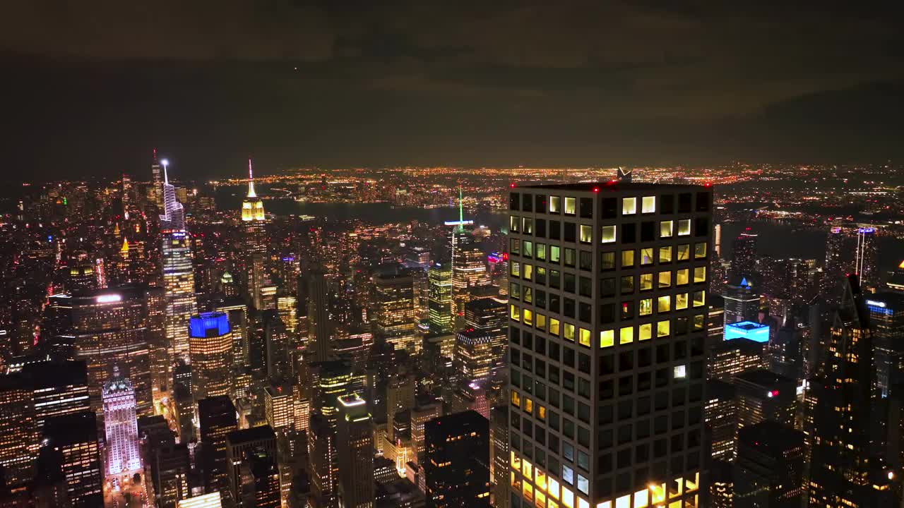 New York in 8K ULTRA HD - Capital of Earth