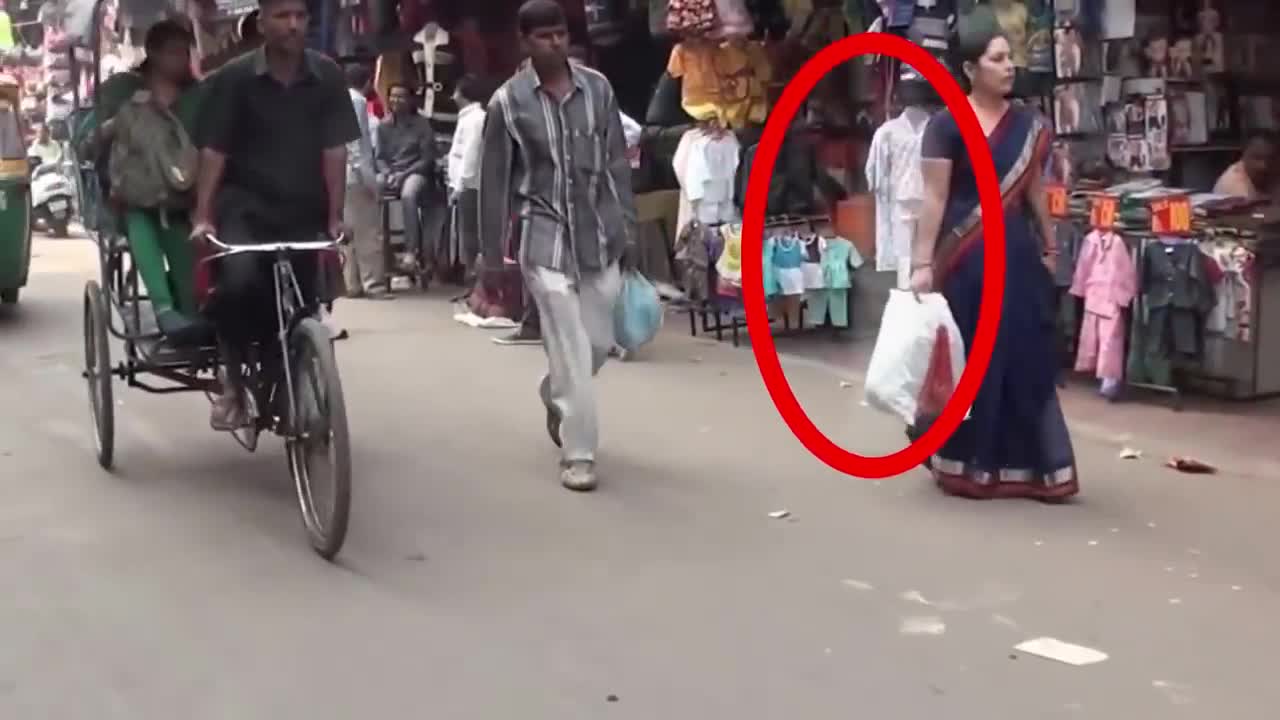 Real Ghost caught on Camera street "Real Ghost Videos in india