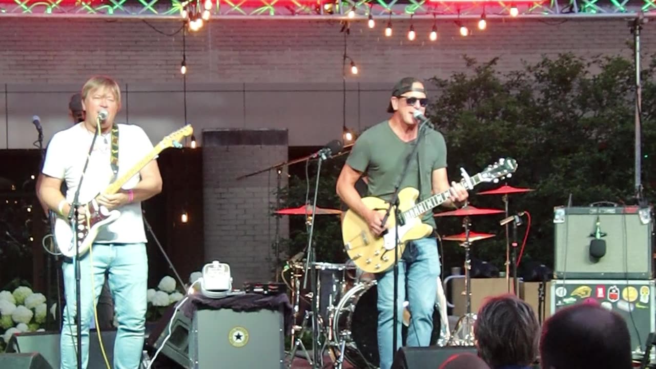 Cool Waters Band at Light the Night Market