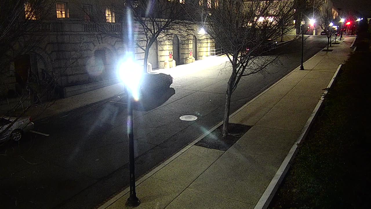 4079QSE00SouthCap-CSE1_2021-01-05_00h00min00s363ms.mp4
