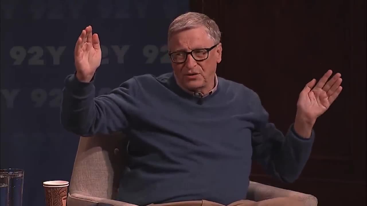 Bill Gates with Fareed Zakaria: "How to Prevent the Next Pandemic" (2022)