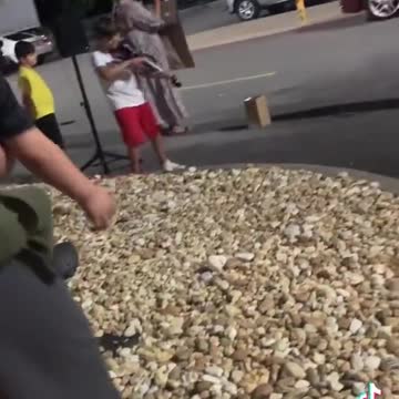 I love the way black ppl hype shit up 🤣