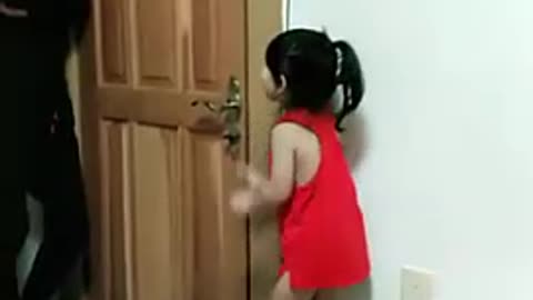 When A Little Girl Try To Play Smart On Her Father (See What Happens)