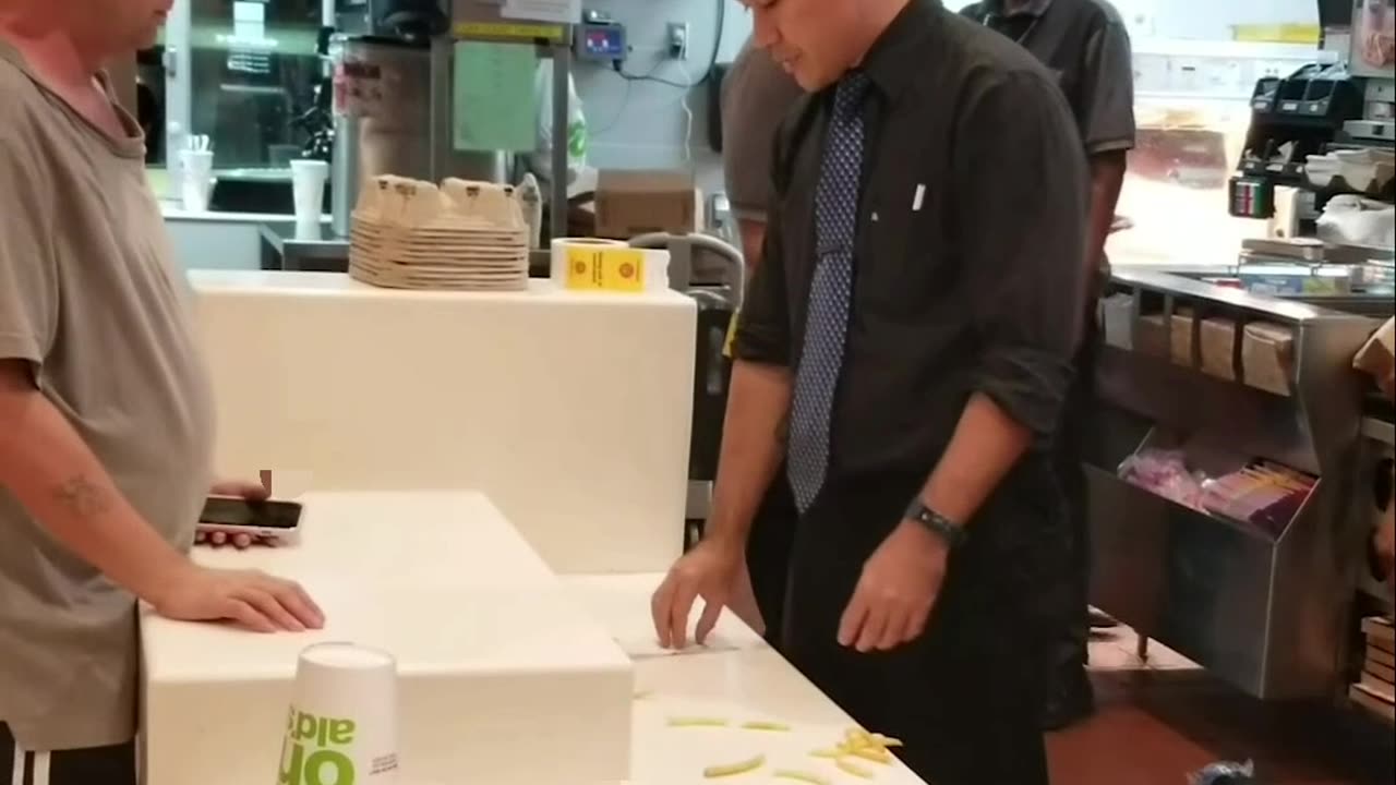 Fight in McDonald's order taker and customer due to straw 🤣