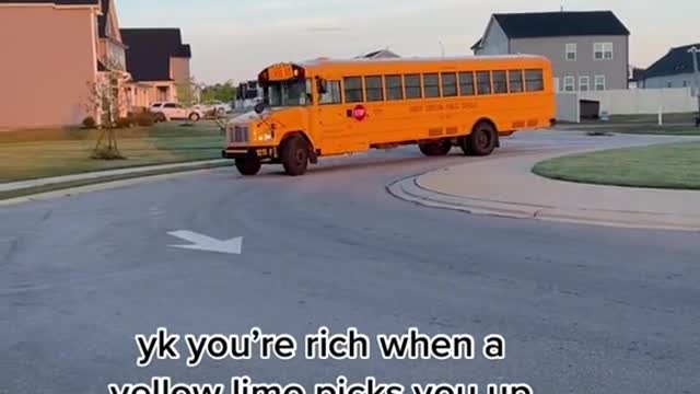 yk you're rich when a yellow limo picks you up everyday for school