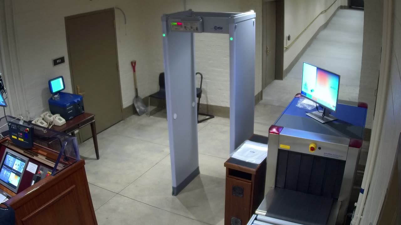 5133CHOBBAGarageScreening2_2021-01-05_07h17min36s743ms.mp4