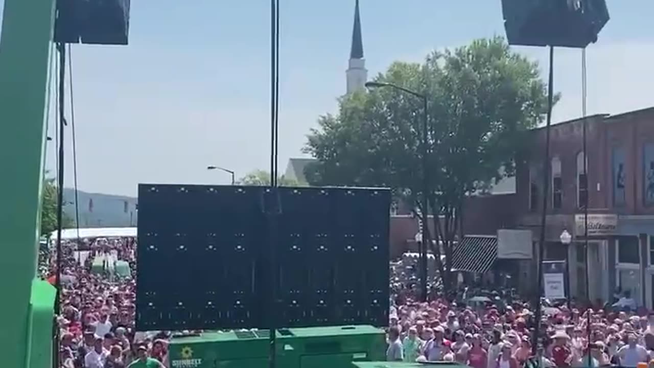 Trump Rally Overflow Crowd at Pickens South Carolina