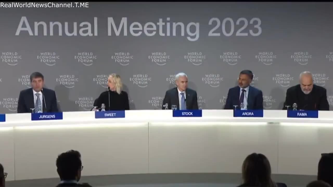 Il direttore del WEF prevede un "evento informatico catastrofico" nei prossimi due anni
