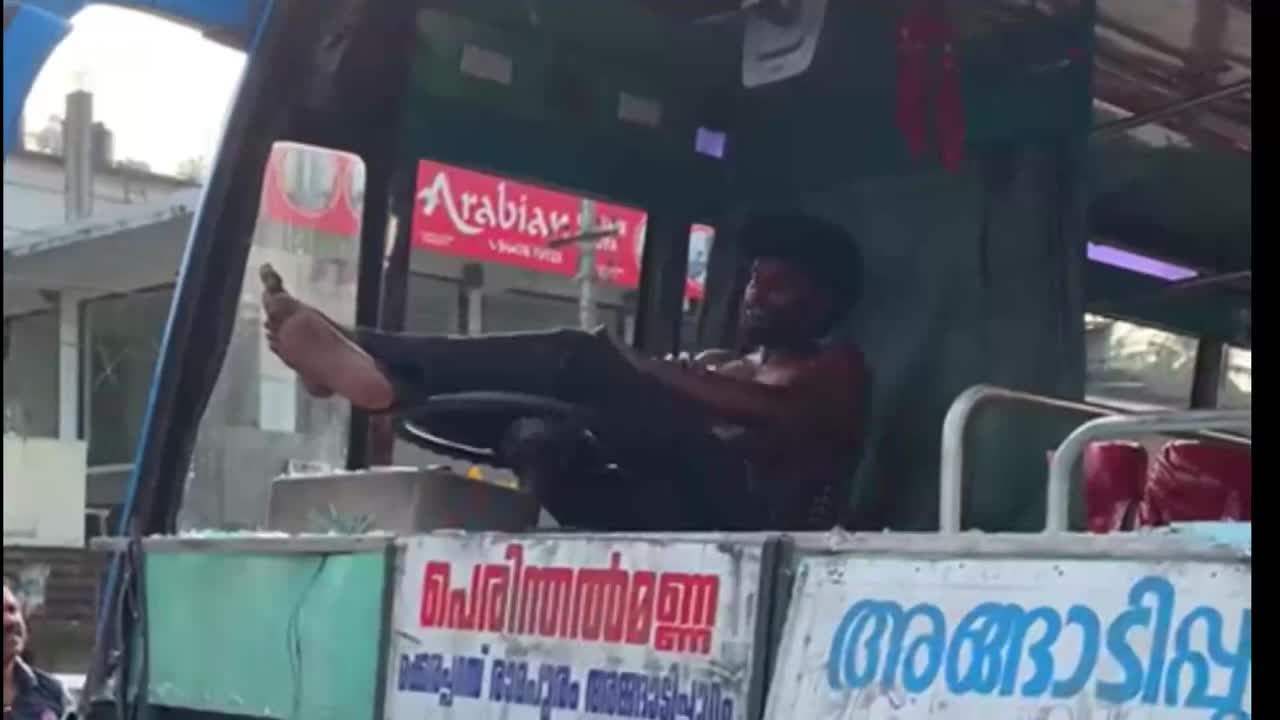 Crazy Fan!! Terribly Heading A Moving Bus By a Brazilian Football Fan in Kerala. Hard Die Neymar Fan