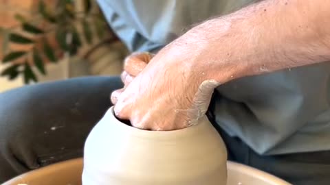 Lil vase ) #pottery #satisfying #asmr #thrdfloor