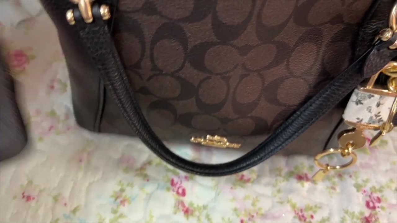 What's in my Coach Kacey Satchel Bag.