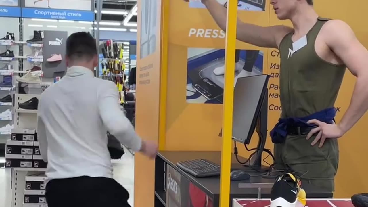 Akeu3kws snsjekekd dus7fjew dudiwnwd