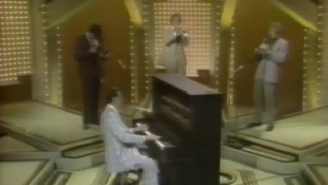 Jerry Lee Lewis - Who's Gonna Play This Old Piano (Pop Goes Country 1976)