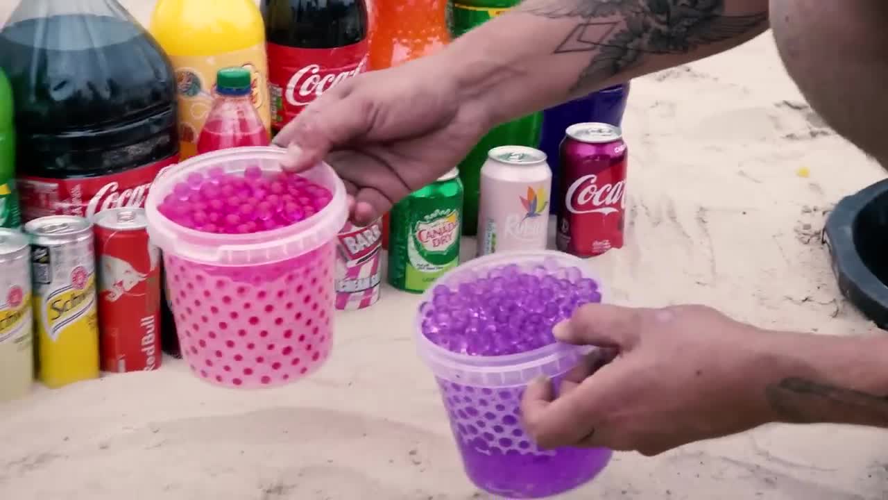 Coca Cola, Mtn Dew, Fanta & Pepsi, Mirinda, Chupa Chups, Sprite vs Mentos Underground9