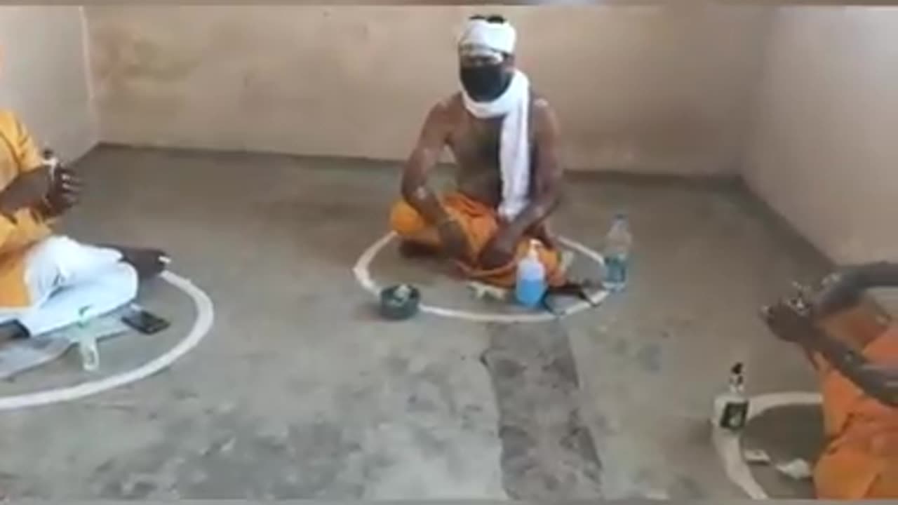 Indian Baba high intelligence during covid