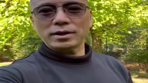 20220920文贵先生GETTR： #世界每天大变局，各种不确定性，而黄金不怎么动，因为有人在控制黄金市场。未来黄金能方便的交易