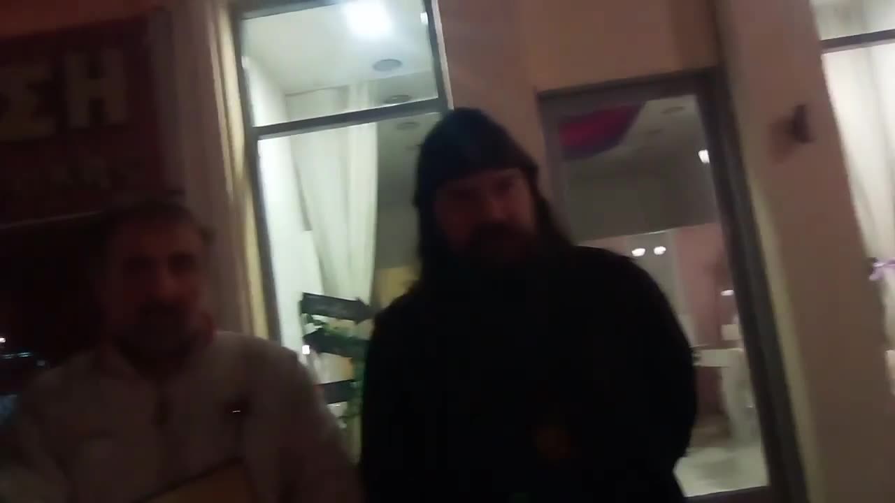 ΔΩΣΕ ΠΌΝΟ ΣΤΟ ΔΙΑΒΟΛΟ ΚΑΙ ΣΤΟΥΣ ΔΑΙΜΌΝΕΣ