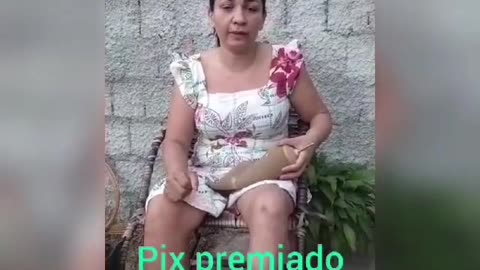 Quem puder de uma ajuda a dona cicera