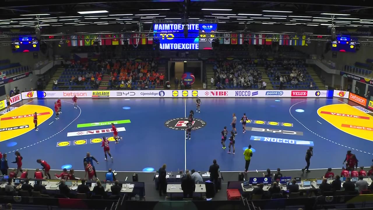 Czechia vs Spain - Main Round - 26th IHF Women's World Championship