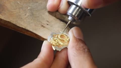 Make cool handmade jewelry