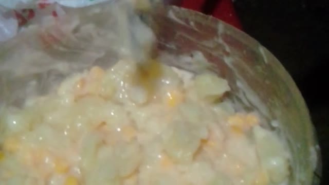 comendo maionese