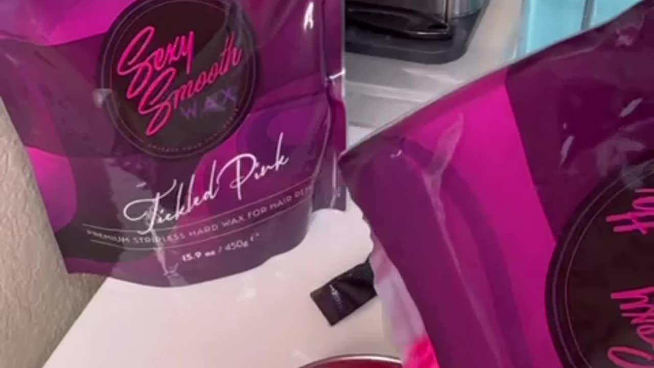 Unboxing & Underarm Waxing with Sexy Smooth Tickled Pink Hard Wax | @rayoesthetics