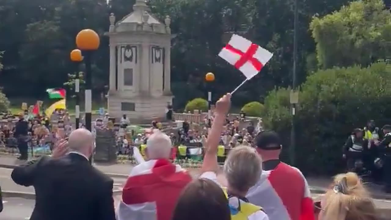 Patriotic Brits hold anti-immigration protest in Bournemouth UK